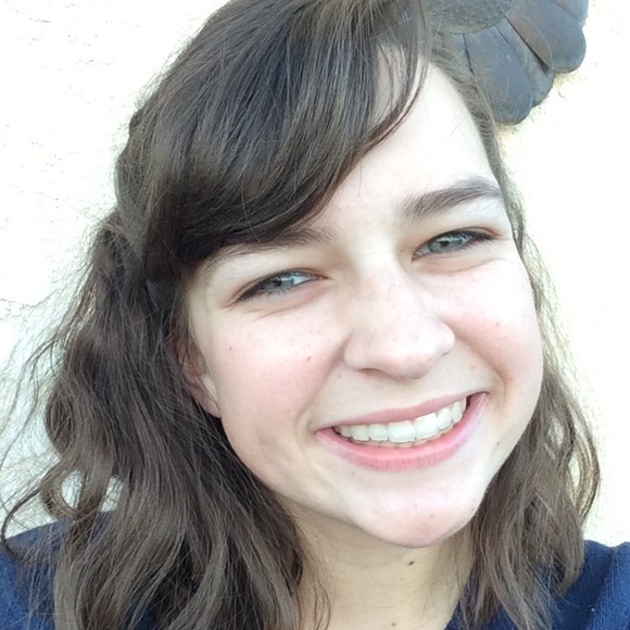 Meet your Posher, Ruby - Picture 1 of 1